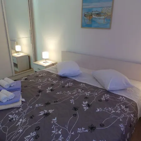 Apartamento In 27904 *