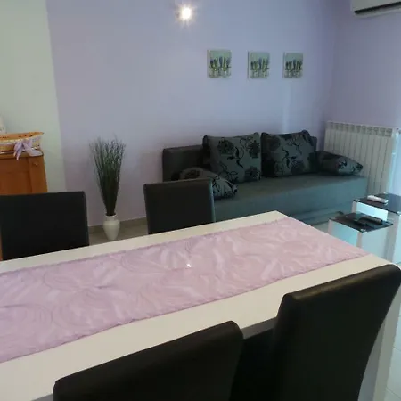 Apartamento In 27904 *